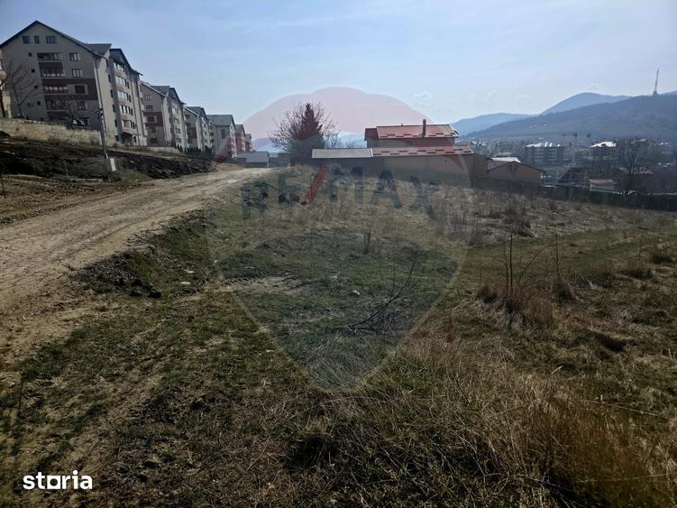 Teren de 2606 mp, în Central