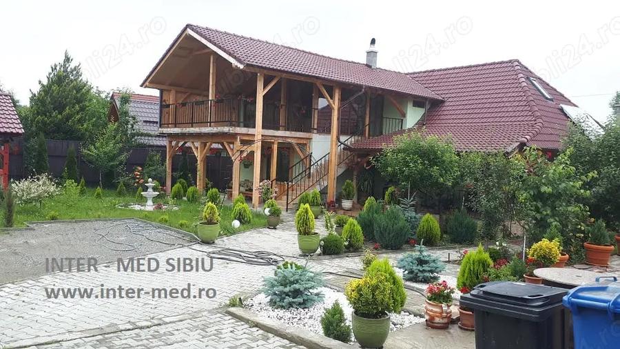 Apartament cu 3 camere decomandat în Ștrand