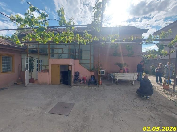Casă individuală cu 5 camere cu Canalizare în Șagului