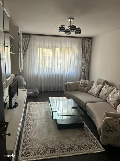 Apartament cu 3 camere în Micro 11