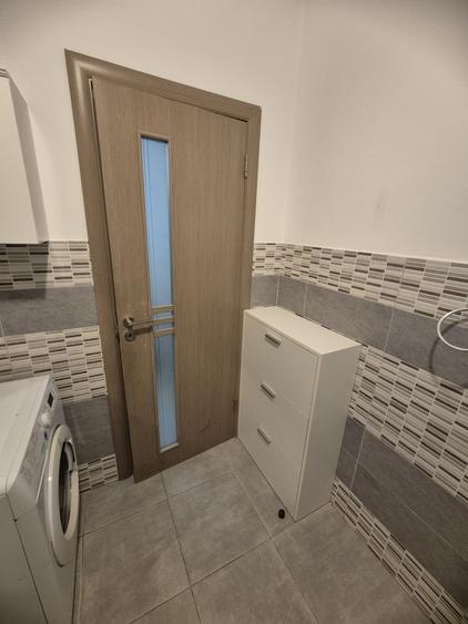 Apartament cu 2 camere semidecomandat în Florești