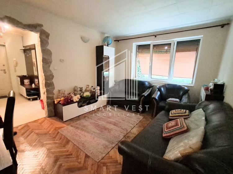 Apartament cu 2 camere semidecomandat, mobilat în Micro 14