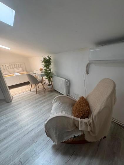 Apartament cu 4 camere decomandat, mobilat în Ștefan cel Mare