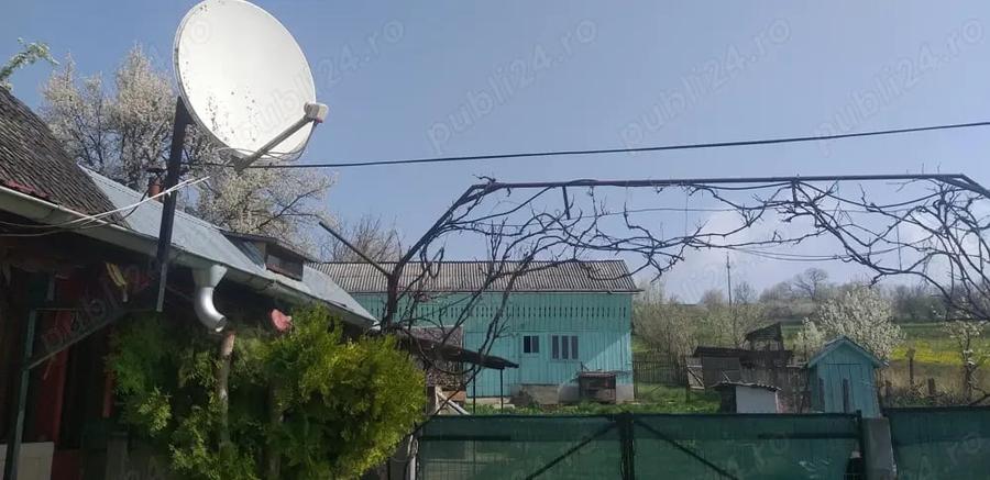 Casă cu 3 camere cu Teren 4000 Mp în Dolhești