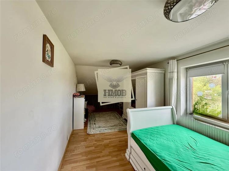 Casă cu 6 camere cu Teren 654 Mp în Central