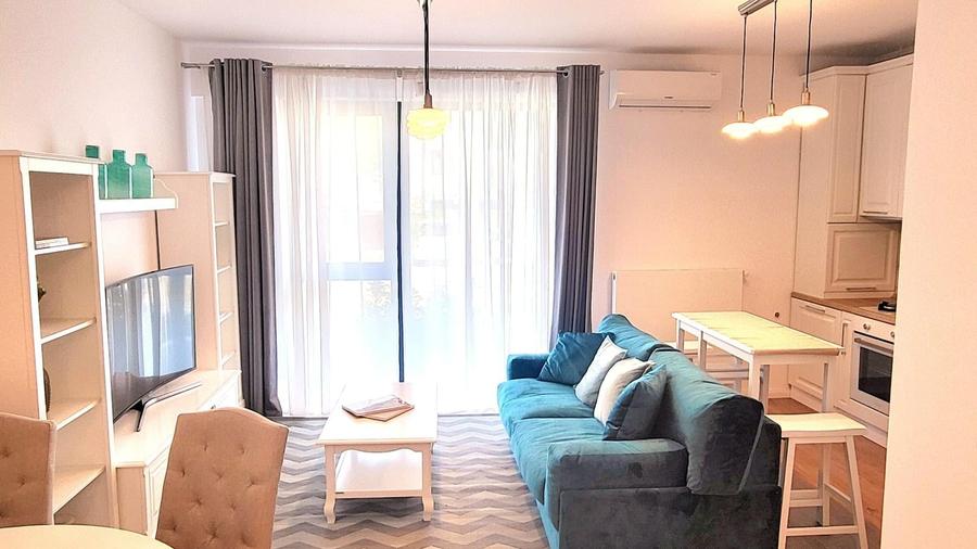 Apartament cu 3 camere decomandat în Străulești