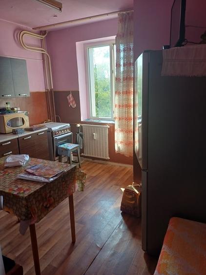 Apartament decomandat în Apusului