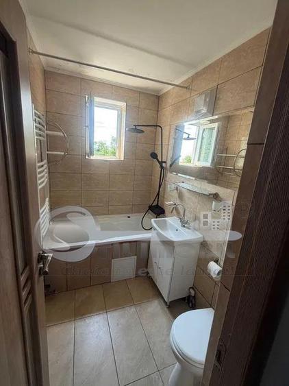 Apartament cu 3 camere decomandat în Copou