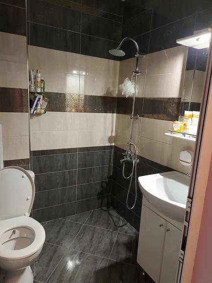 Garsonieră decomandată în Decebal