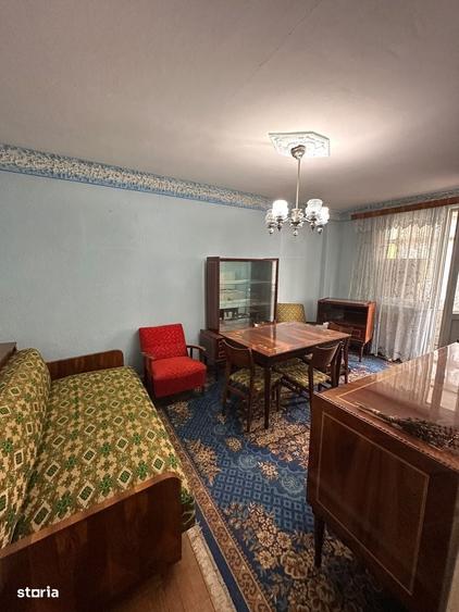 Apartament cu 4 camere decomandat în Ultracentral