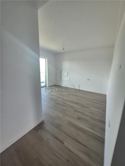 Duplex cu 4 camere cu Canalizare în Moșnița Nouă