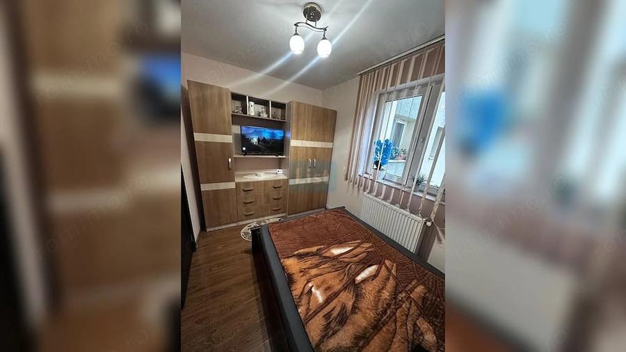 ? Apartament de vanzare Zona Decebal ? - 2