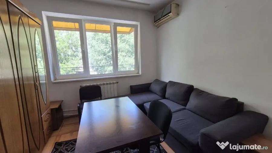 Garsonieră în CET
