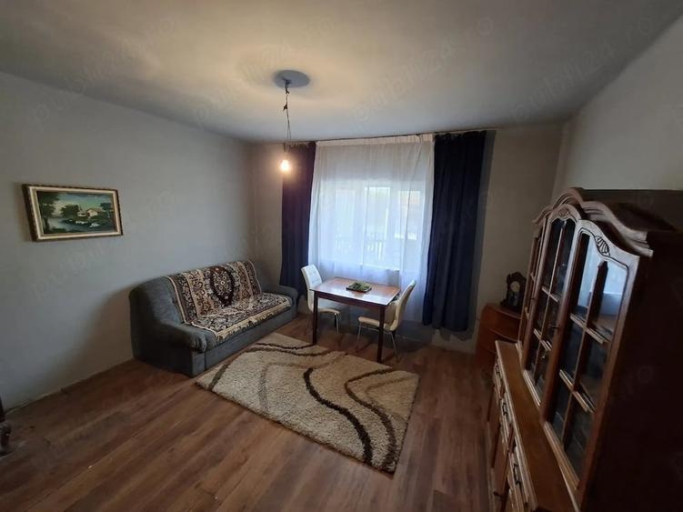 Casă cu 4 camere cu Teren 3000 Mp în Exterior Vest