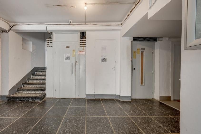 Apartament cu 2 camere decomandat, mobilat în P-ța Unirii