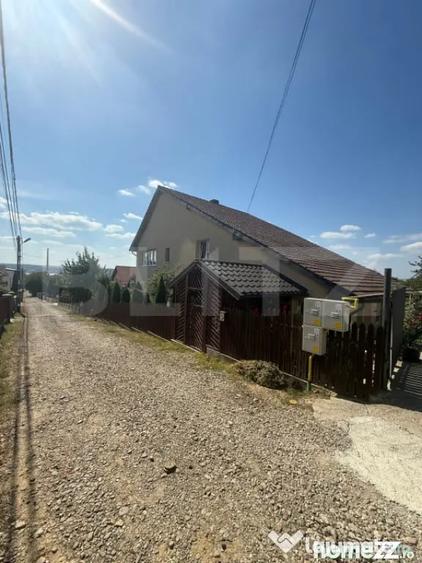 Casa/Vila multifunctioanala 230 mp utili, 520 mp teren, zon - 11
