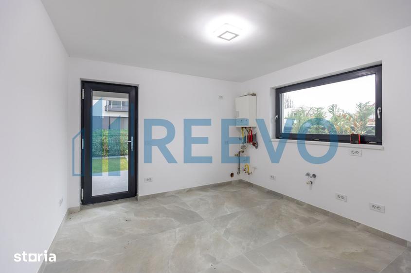 Casă cu 5 camere cu Teren 400 Mp în Gherăiești