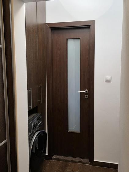 Apartament cu 3 camere decomandat în Berceni