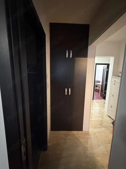 Apartament cu 3 camere decomandat în Ștrand