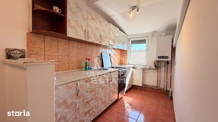 Apartament cu 2 camere decomandat în Girocului