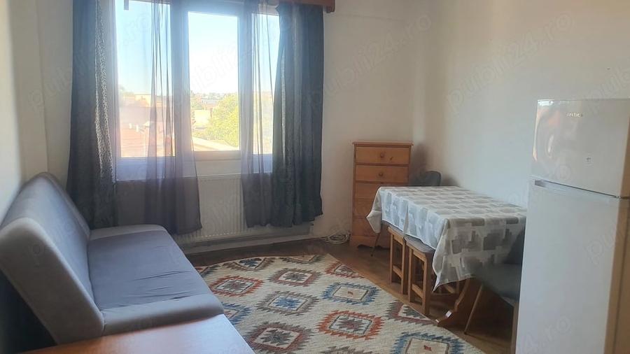 Garsonieră semidecomandată în Semicentral