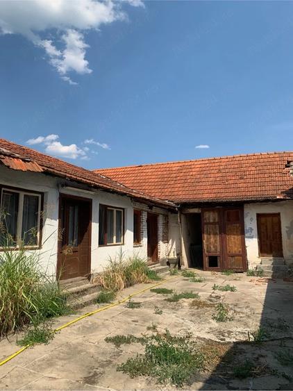Casă cu 3 camere cu Teren 1050 Mp în Obreja