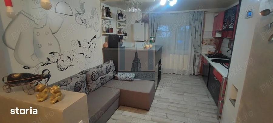 Apartament cu 3 camere decomandat în Est
