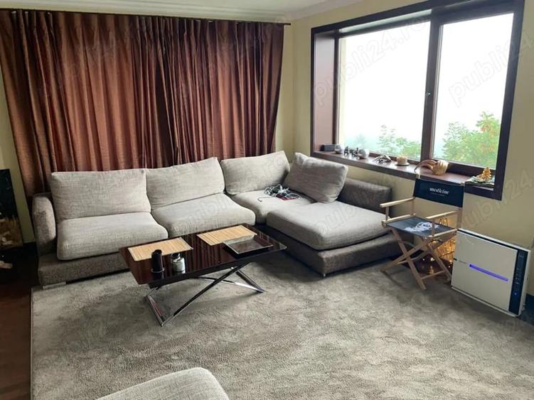 Apartament cu 3 camere decomandat în Centrul Istoric