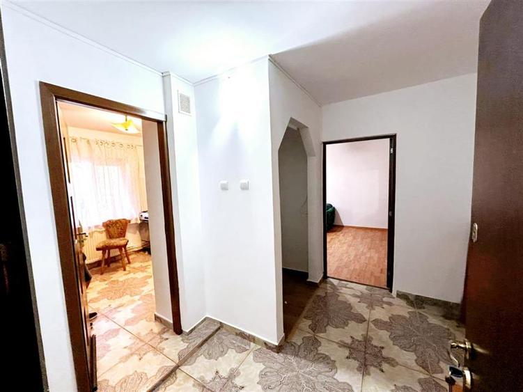 Apartament cu 2 camere decomandat în Dancu