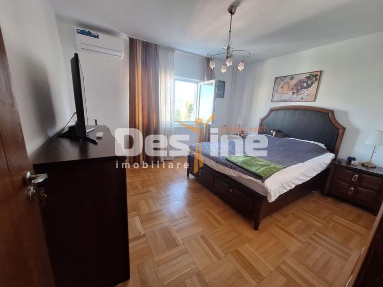 Apartament cu 3 camere decomandat, mobilat în Nerva Traian