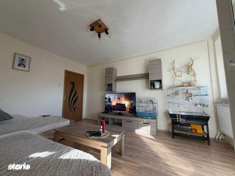 Apartament cu 2 camere decomandat în Drumul Taberei — fotografia 1