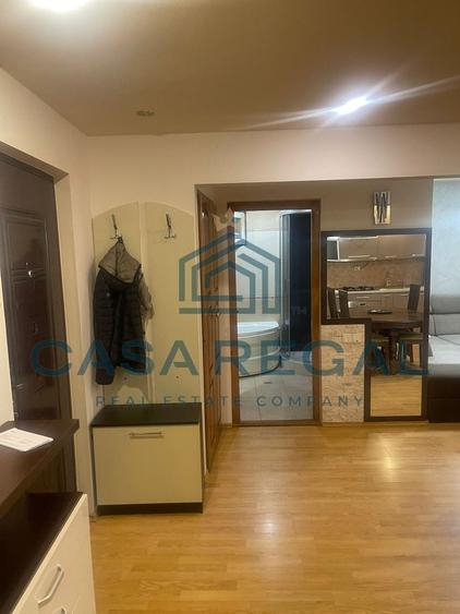 Apartament cu 3 camere decomandat, mobilat în Decebal