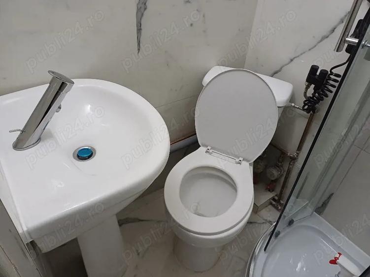 Garsonieră decomandată în Steaua