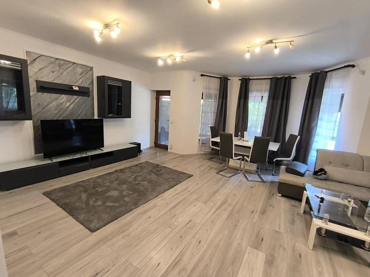 Duplex cu 4 camere cu Canalizare în Dumbrăvița