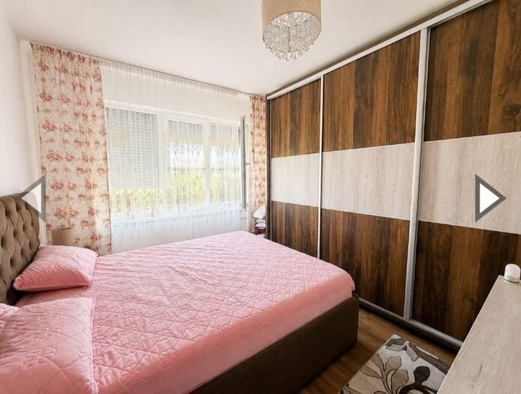 Apartament cu 3 camere decomandat în Iosia