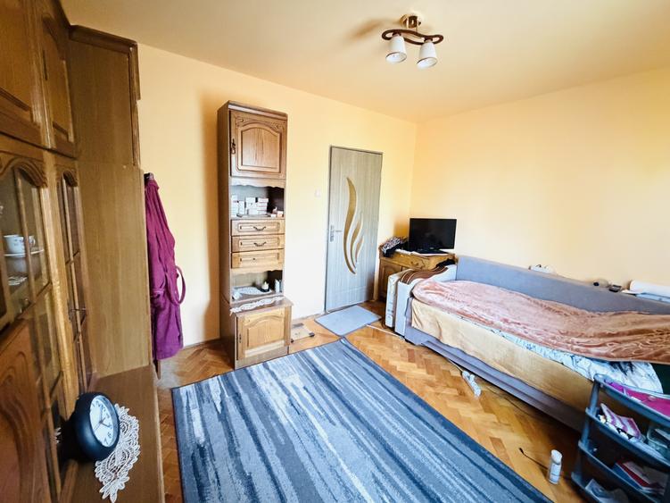 Apartament cu 2 camere semidecomandat, mobilat în Bălcescu