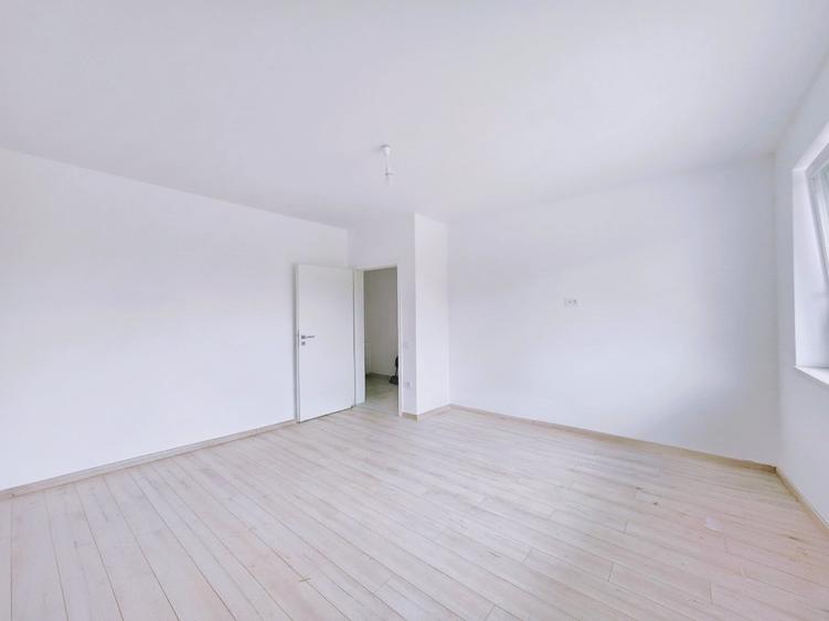 Apartament cu 2 camere decomandat în Sânpetru