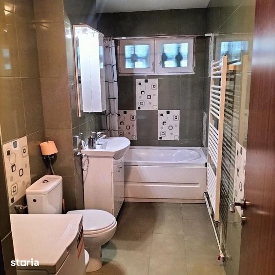 Apartament cu 3 camere semidecomandat în Circumvalațiunii