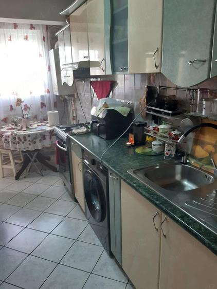 Apartament cu 2 camere decomandat în Micro 18