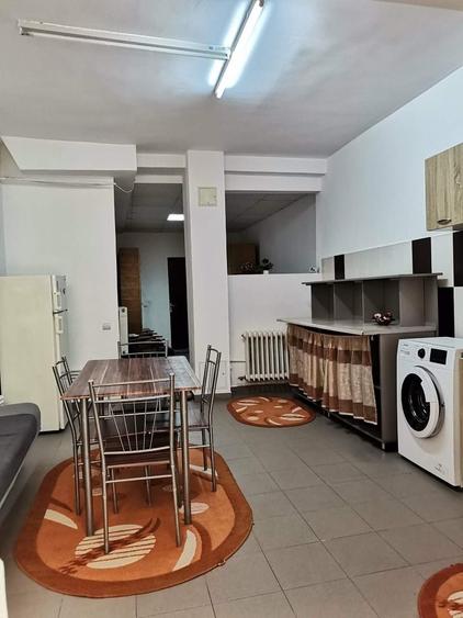 Garsonieră decomandată în Central