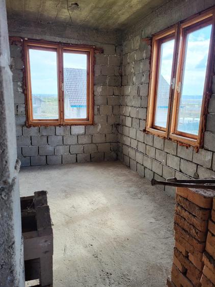 Casă cu 4 camere în Filiași