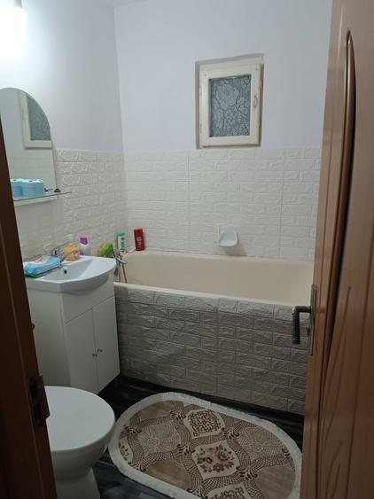 Apartament cu 2 camere decomandat în Lehnești