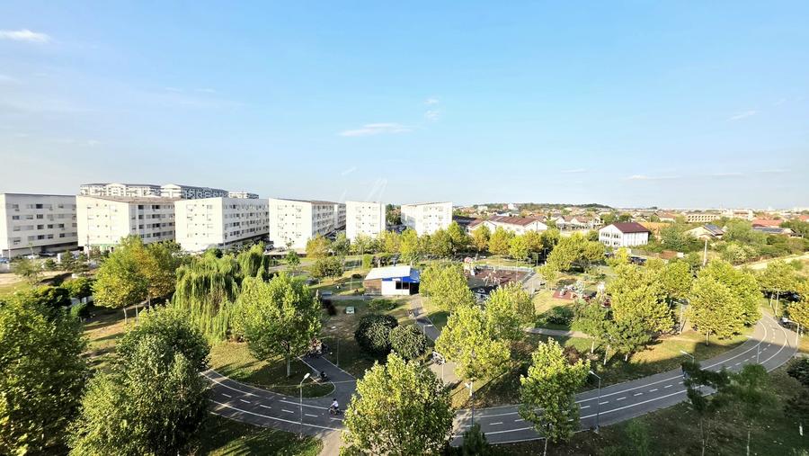 Apartament cu 3 camere decomandat, mobilat în Chiajna
