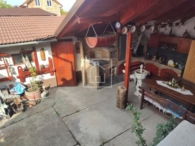 Duplex cu 4 camere cu Canalizare în Tineretului