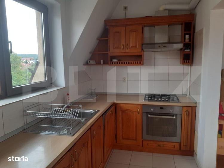 Apartament cu 3 camere decomandat în Europa