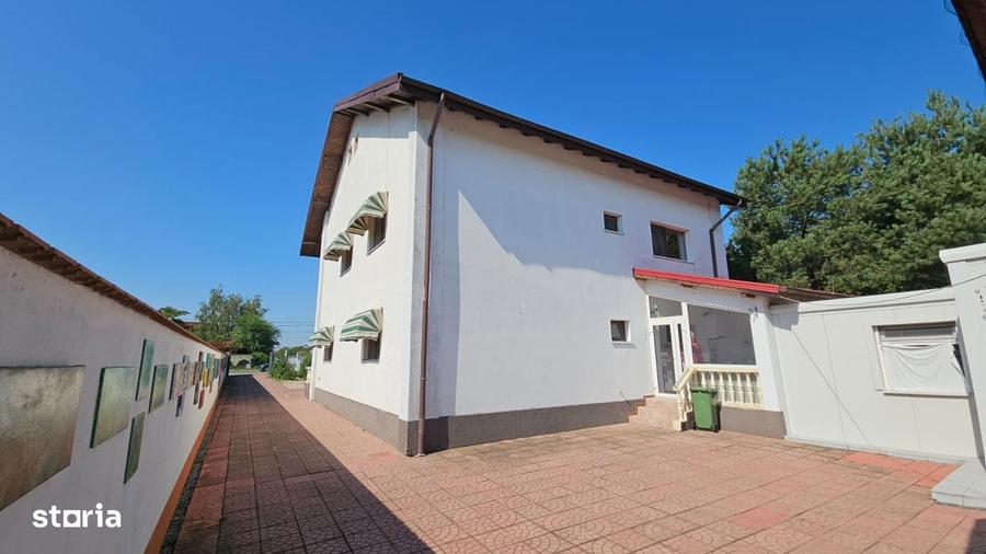 Casă cu 7 camere cu Teren 1300 Mp în Cornetu