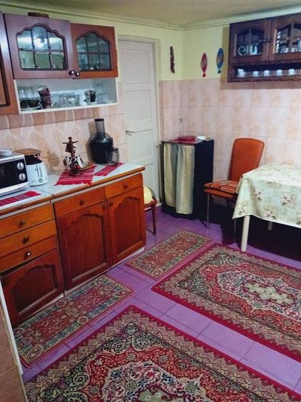 Casă cu 3 camere în Central