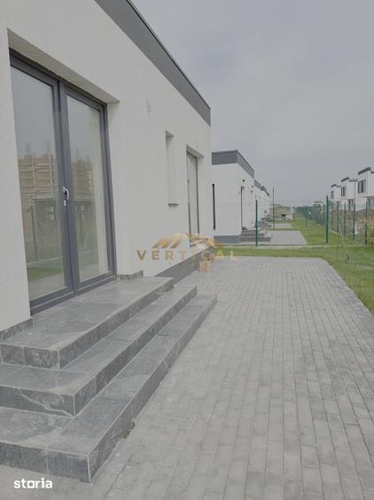 Casă cu 3 camere cu Teren 335 Mp în Vidra