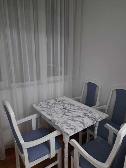 Garsonieră decomandată în Rogerius