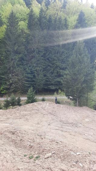 Teren de 3768 mp, în Uric